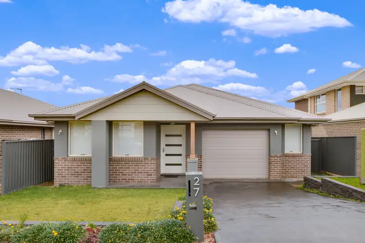 27 Longbush Rise, Cobbitty NSW 2570