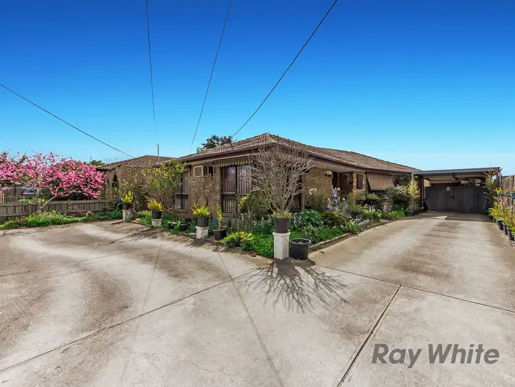 28 Dover Street, Albanvale VIC 3021