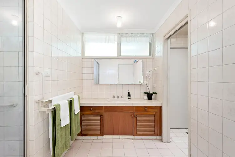 Fifth view of Homely house listing, 17 Salem Avenue, Oakleigh South VIC 3167