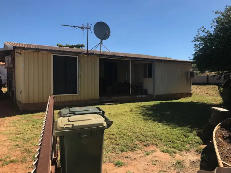 5 Hedditch Street, Onslow WA 6710
