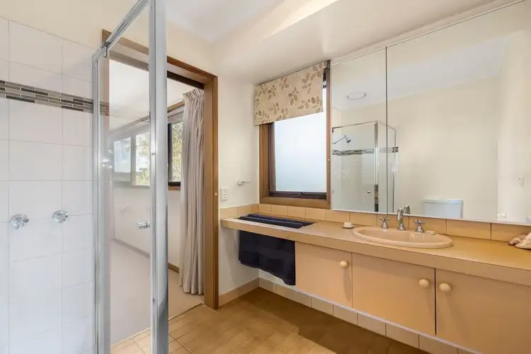 Fifth view of Homely house listing, 84 Sunnyside Crescent, Wattle Glen VIC 3096
