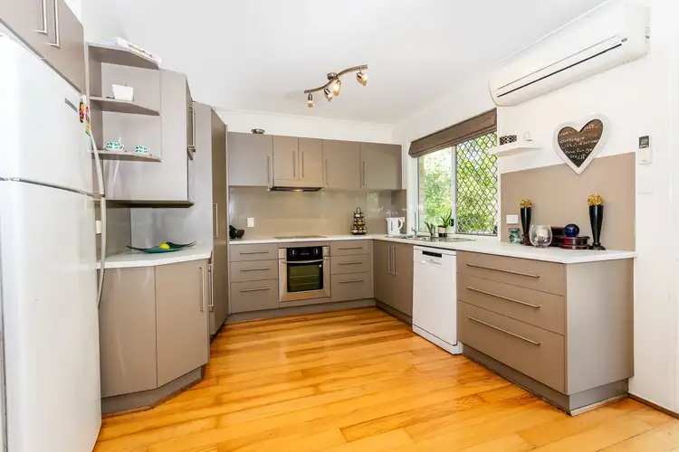 26 Kummara Road, Edens Landing QLD 4207