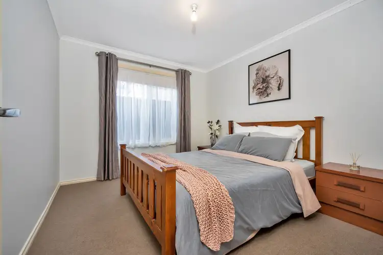 Sixth view of Homely house listing, 5 Almond Circuit, Munno Para West SA 5115