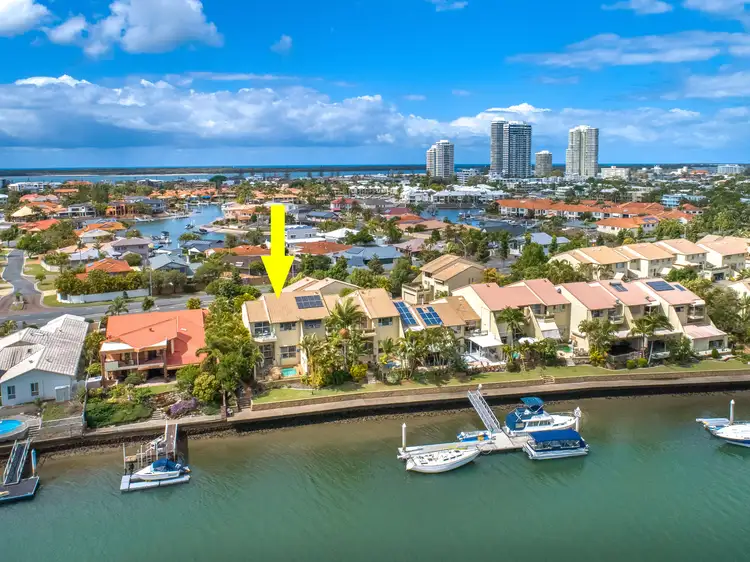 1/100 Morala Avenue, Runaway Bay QLD 4216