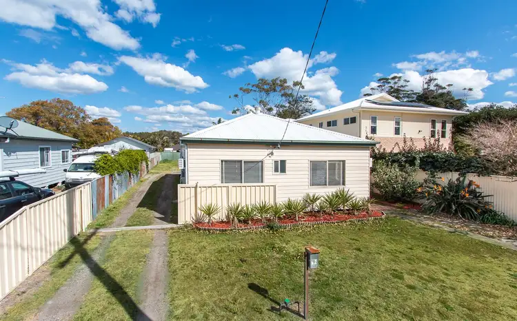 Main view of Homely house listing, 39 Piriwal Street, Pelican NSW 2281