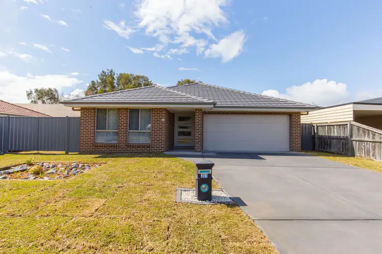 21 Coolabah Close, Tea Gardens NSW 2324