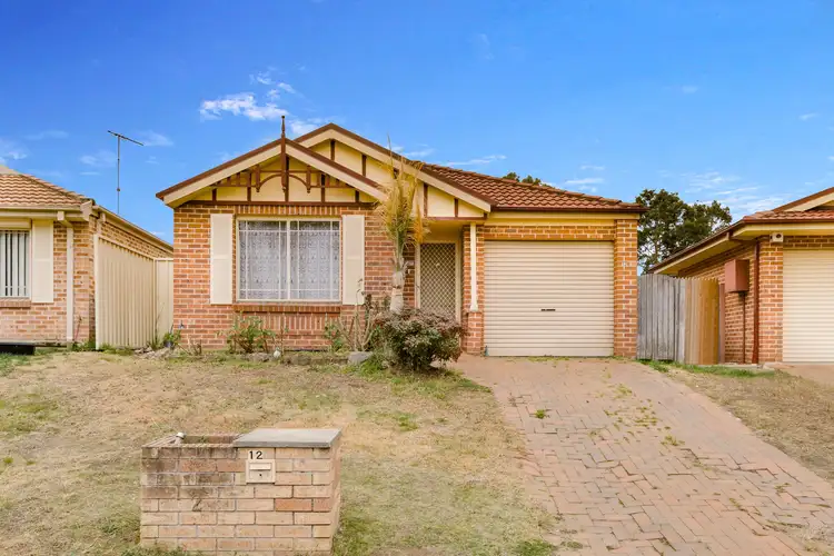 12 Bettong Place, St Helens Park NSW 2560