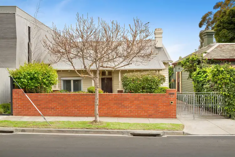 33 Mathoura Road, Toorak VIC 3142