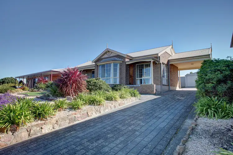 17 Hilltop Drive, Port Lincoln SA 5606