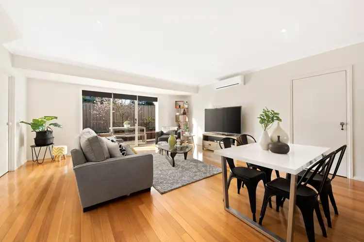 2/3 Elizabeth Court, Ringwood East VIC 3135