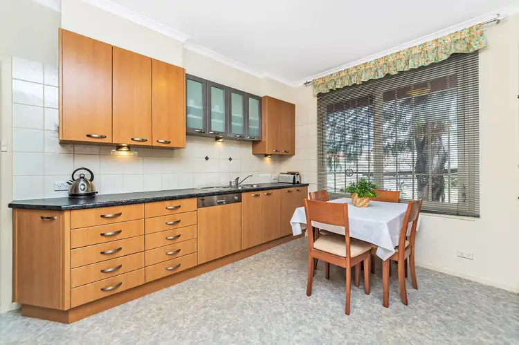 31 Atkinson Street, Queanbeyan East NSW 2620