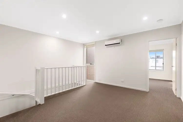 Fifth view of Homely townhouse listing, 19 Courthouse Walk, Doreen VIC 3754