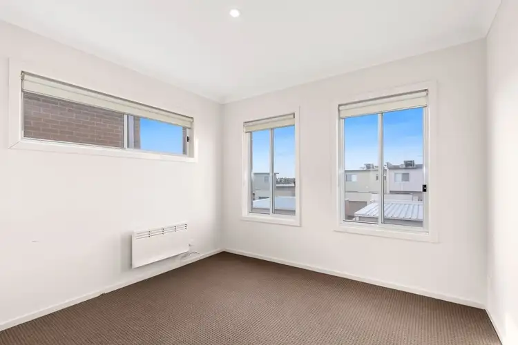 Sixth view of Homely townhouse listing, 19 Courthouse Walk, Doreen VIC 3754