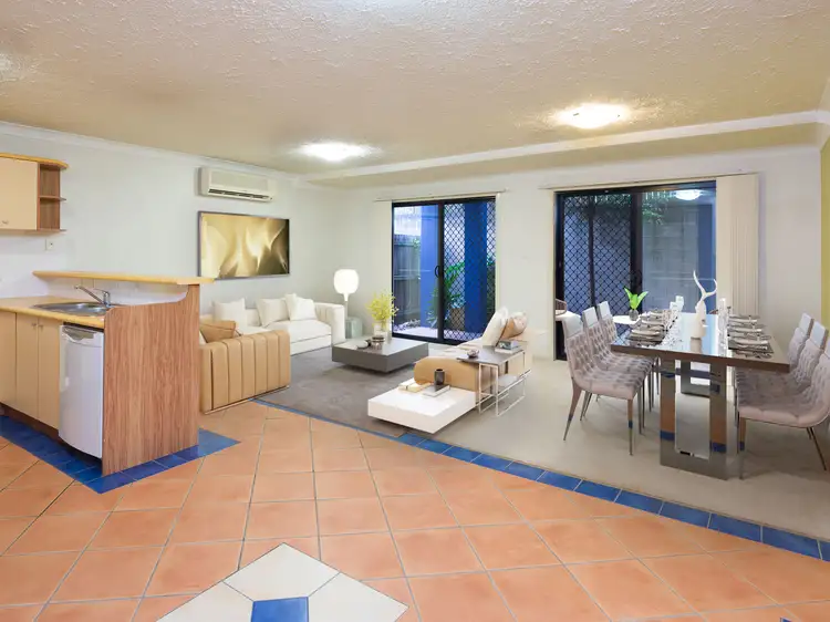 Main view of Homely unit listing, 5/46 Riding Road, Hawthorne QLD 4171