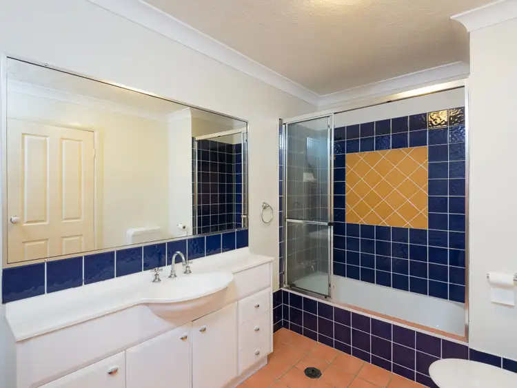 Sixth view of Homely unit listing, 5/46 Riding Road, Hawthorne QLD 4171