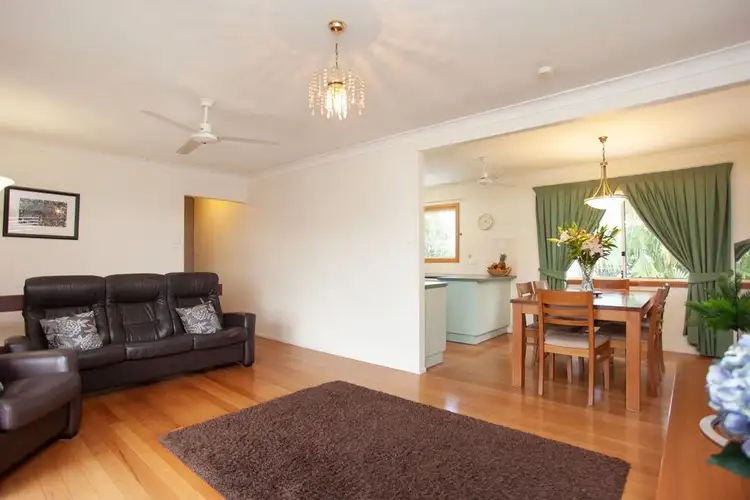 Third view of Homely house listing, 7 Linfield Street, Mansfield QLD 4122