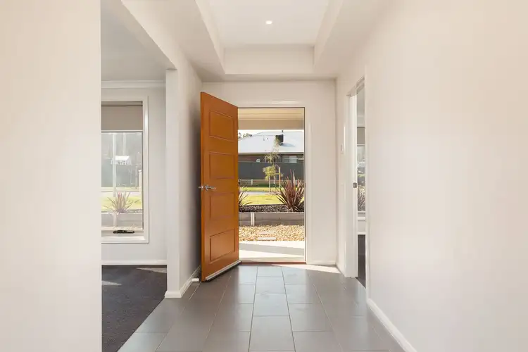 Seventh view of Homely house listing, 8 Riverboat Drive, Thurgoona NSW 2640