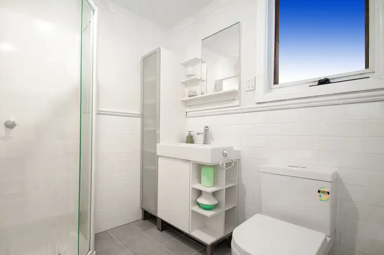 Fifth view of Homely house listing, 10 Diane Crescent, Mooroolbark VIC 3138