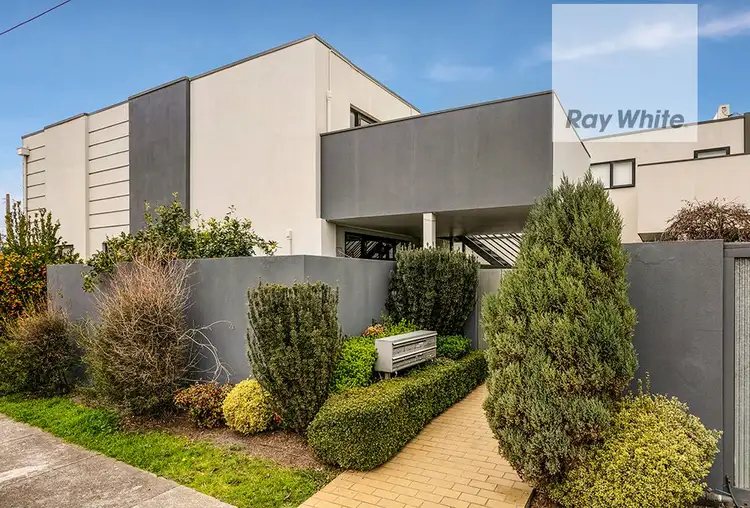 8/1 Kaye Court, Coburg VIC 3058