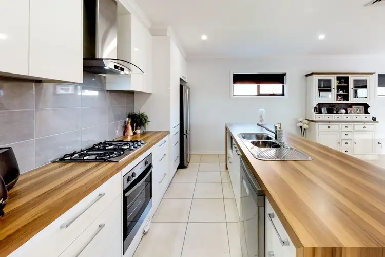Fifth view of Homely house listing, 7 Kossman Court, Irymple VIC 3498
