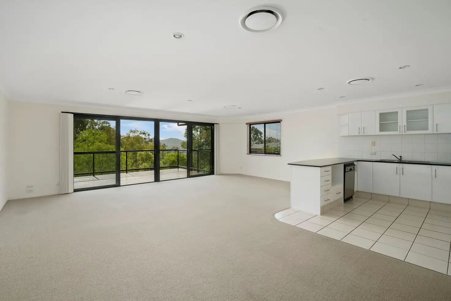 Main view of Homely house listing, 11/2 Ridgeline Way, Highland Park QLD 4211