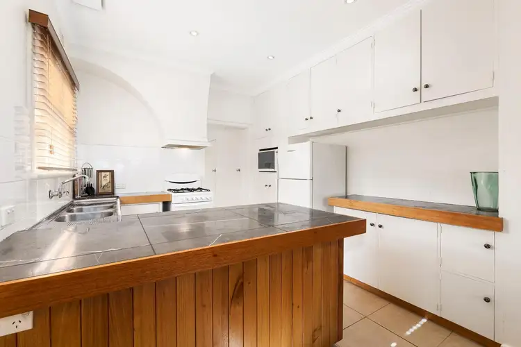 Fifth view of Homely house listing, 19 Yallambie Road, Macleod VIC 3085