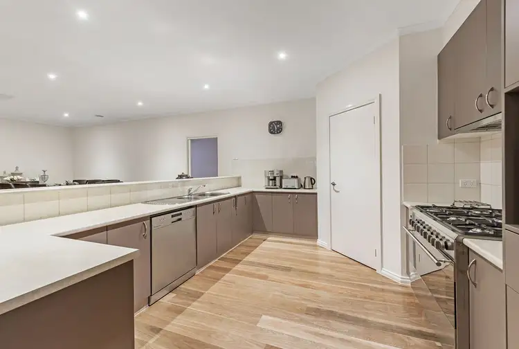 Seventh view of Homely house listing, 204 Central Park Avenue, Craigieburn VIC 3064