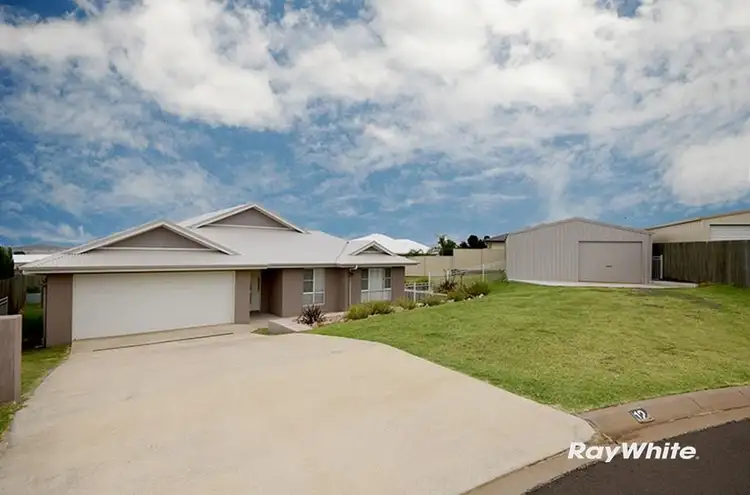 12 Pelling Court, Westbrook QLD 4350
