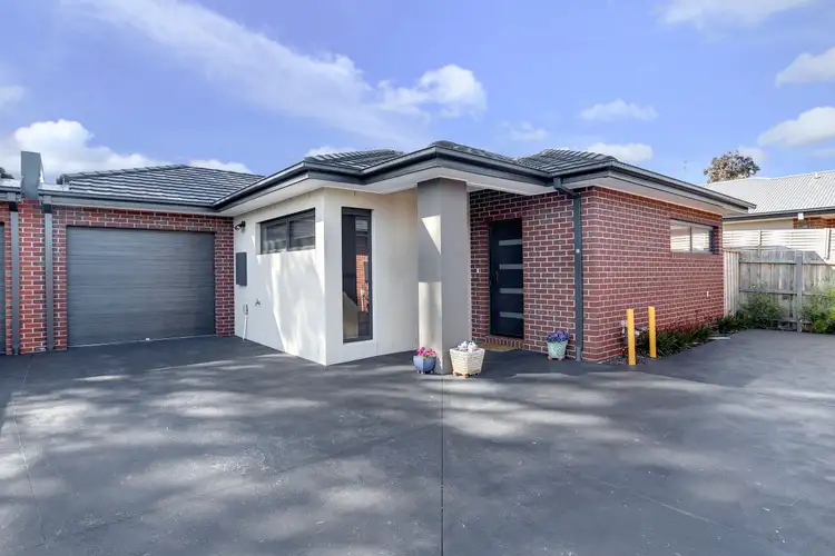 2/99 Eastbourne Road, Rosebud VIC 3939