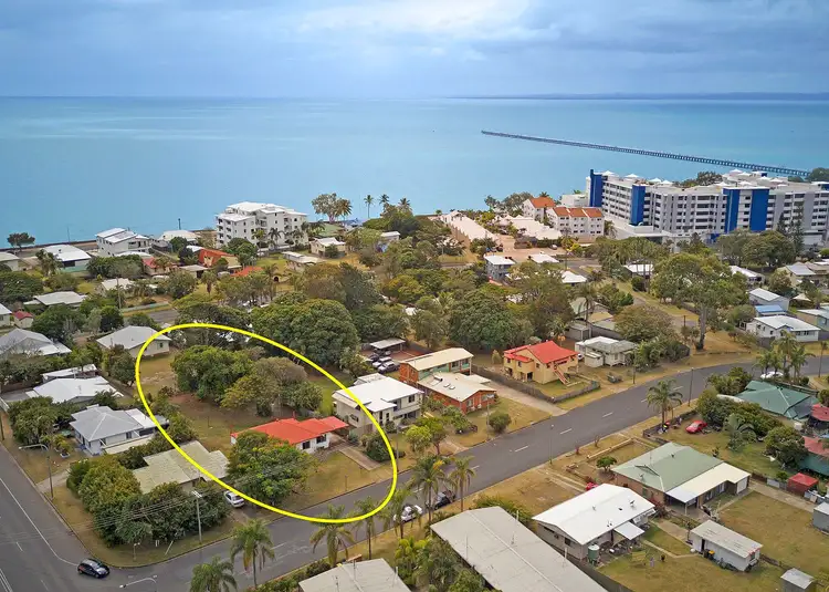 4 King Street, Urangan QLD 4655