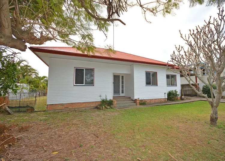 Second view of Homely house listing, 4 King Street, Urangan QLD 4655