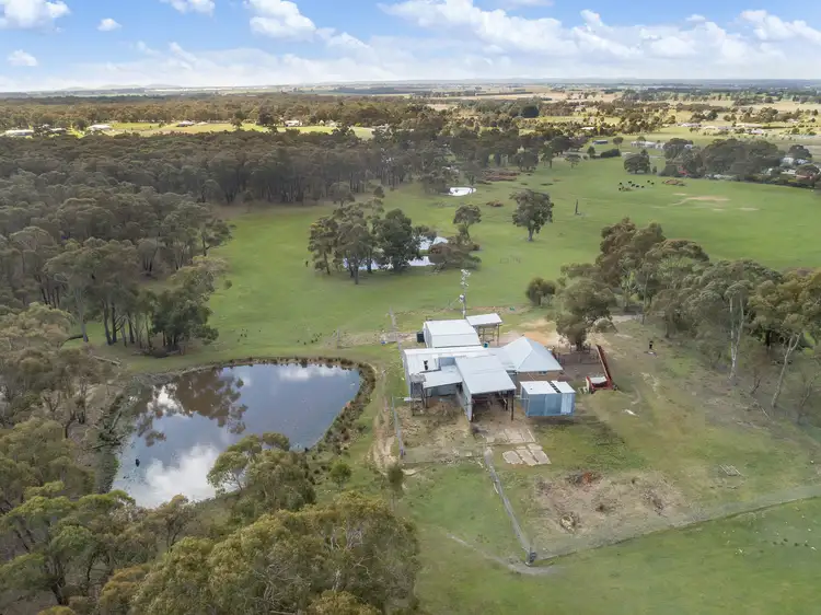 87 Finchs Road, Smythes Creek VIC 3351