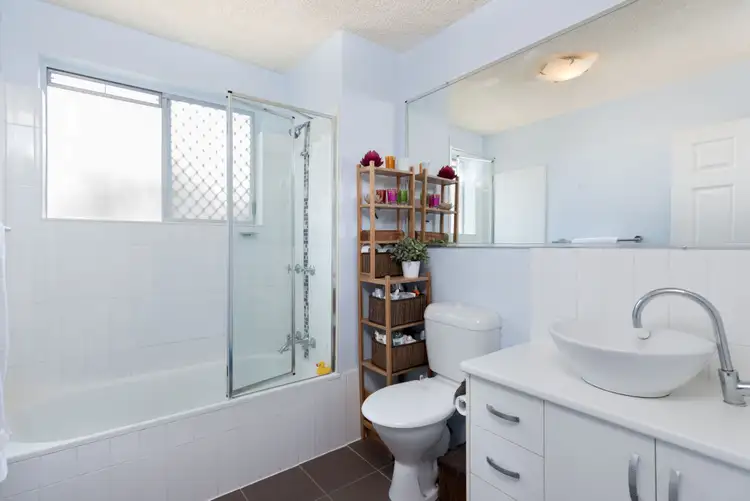 Sixth view of Homely apartment listing, 2/19 Woodville Place, Annerley QLD 4103