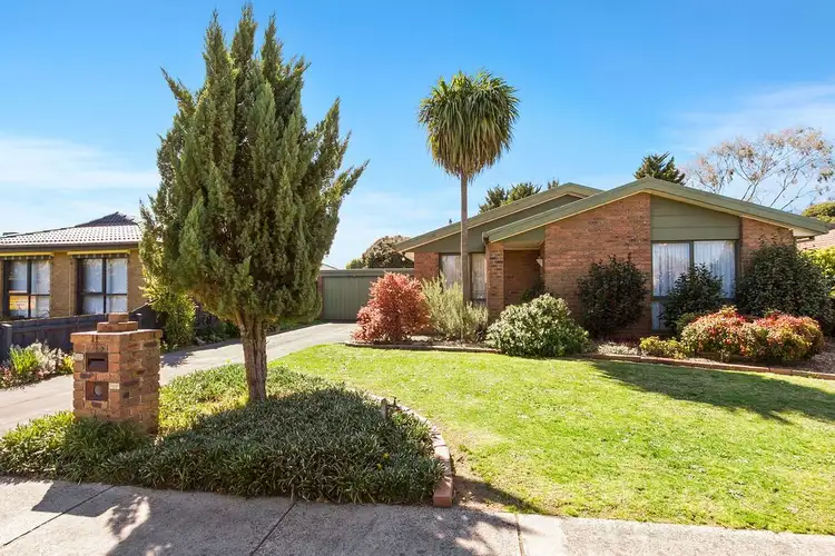 215 Dandelion Drive, Rowville VIC 3178