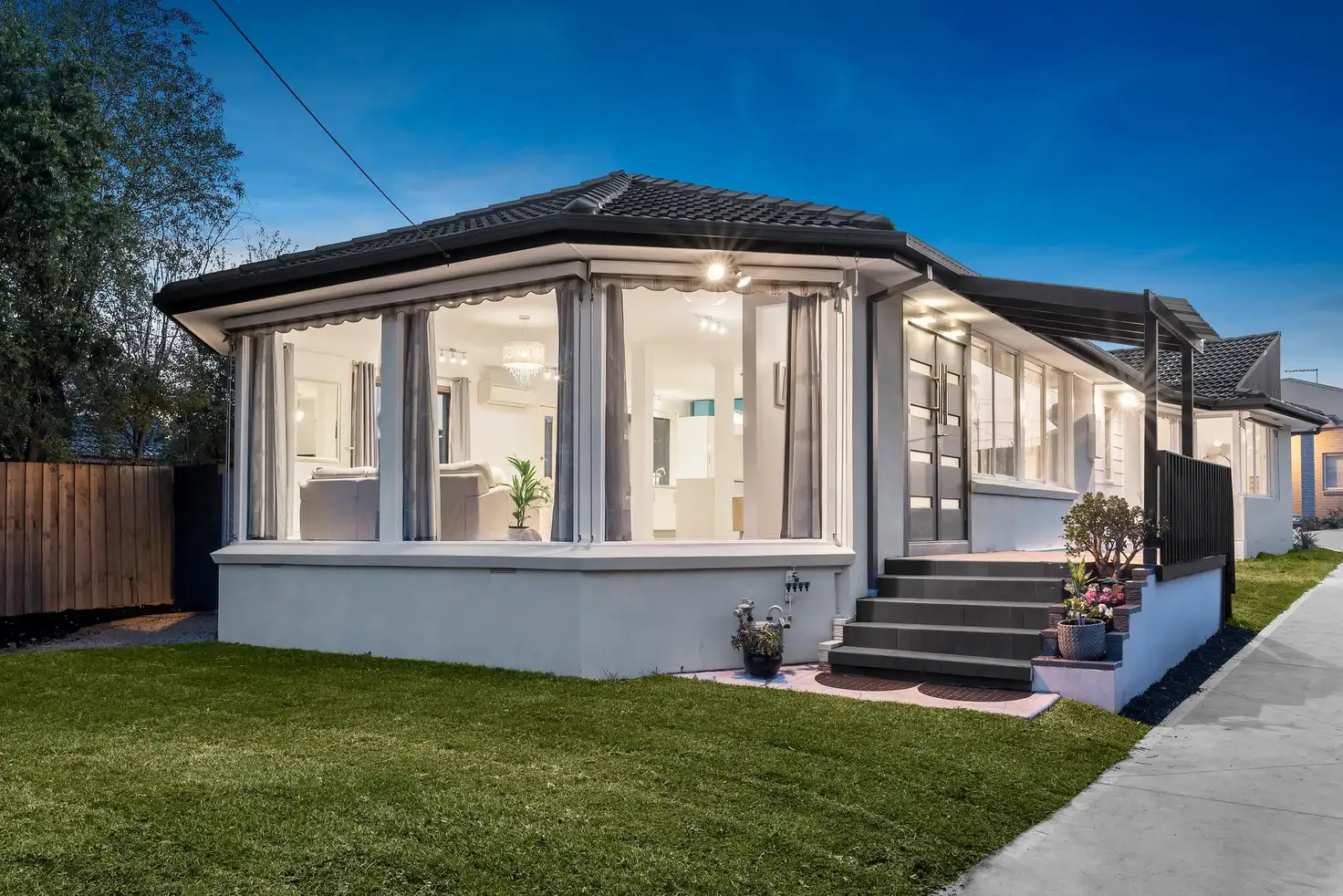 Main view of Homely unit listing, 1/2 Leagh Court, Scoresby VIC 3179