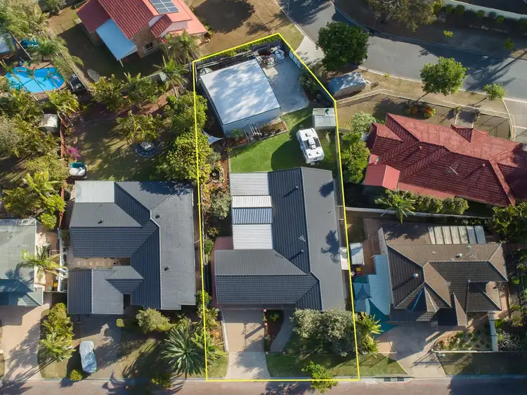 3 Meadow Place, Middle Park QLD 4074