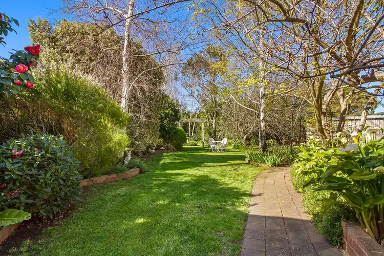 7 Cutler Close, Ferntree Gully VIC 3156