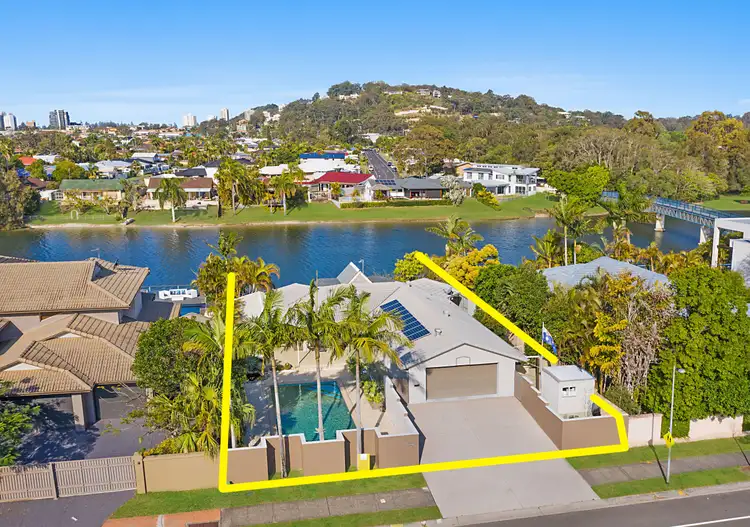 110 Dunlin Drive, Burleigh Waters QLD 4220