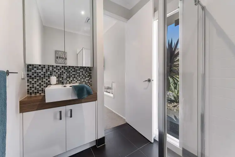 Fourth view of Homely house listing, 7 Burrora Way, Craigieburn VIC 3064