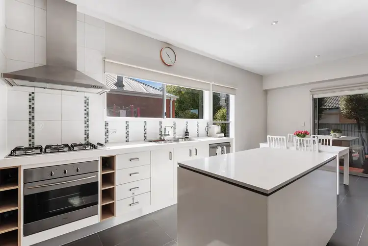 Seventh view of Homely house listing, 7 Burrora Way, Craigieburn VIC 3064