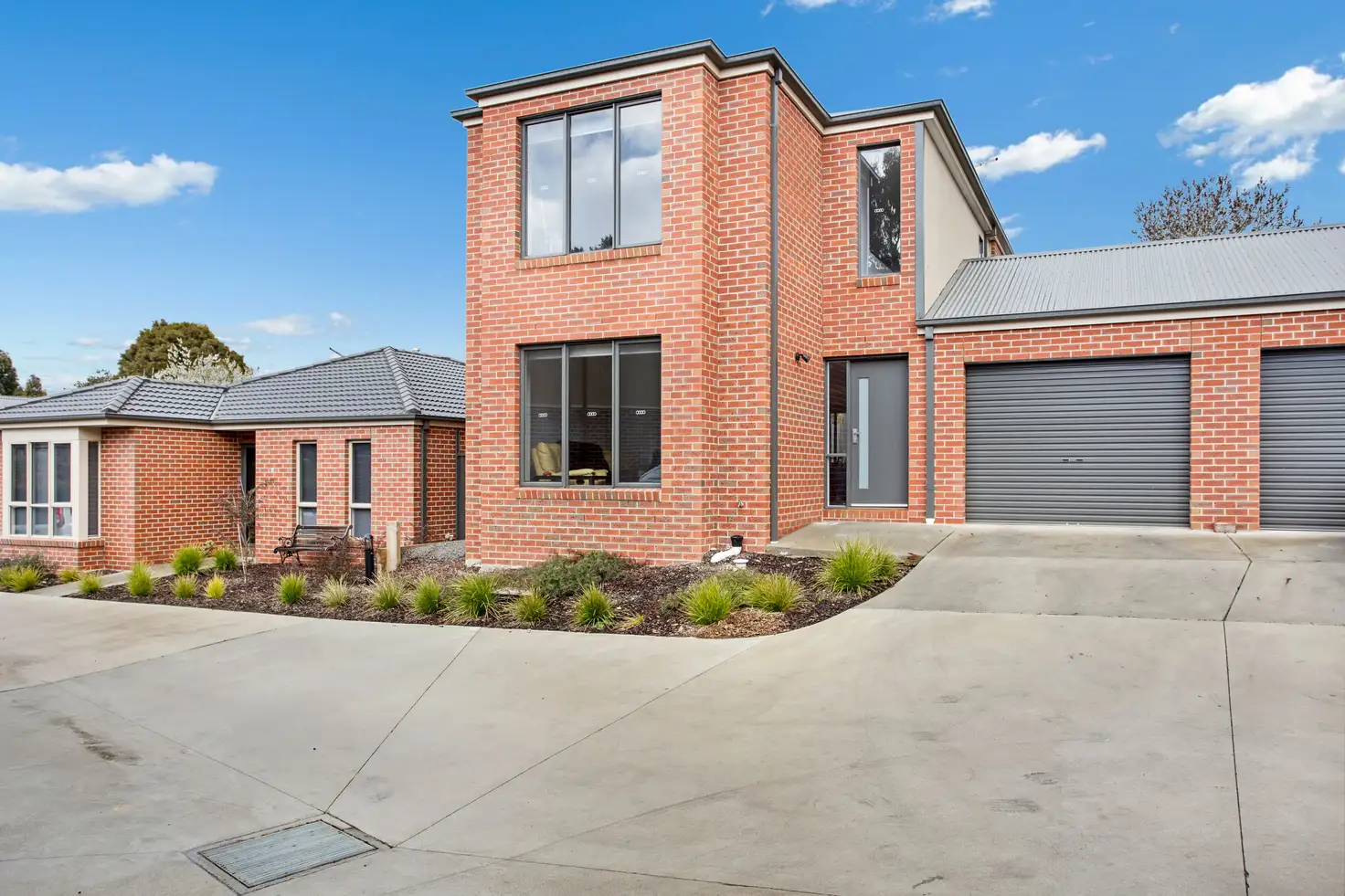 Main view of Homely townhouse listing, 9 Nader Close, Redan VIC 3350