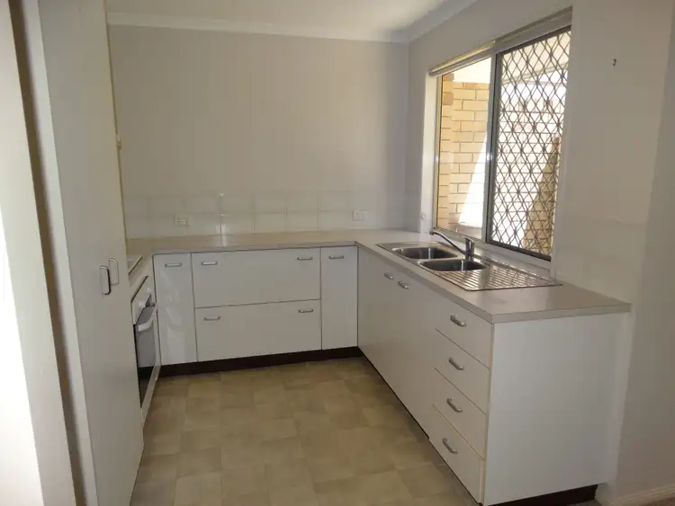 Fourth view of Homely villa listing, 6/11 Andrew Street, Wynnum QLD 4178