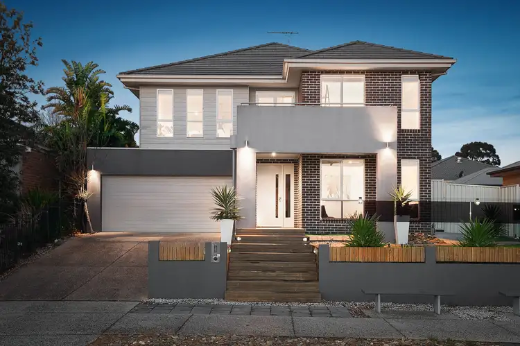 17 Botanic Drive, Pakenham VIC 3810