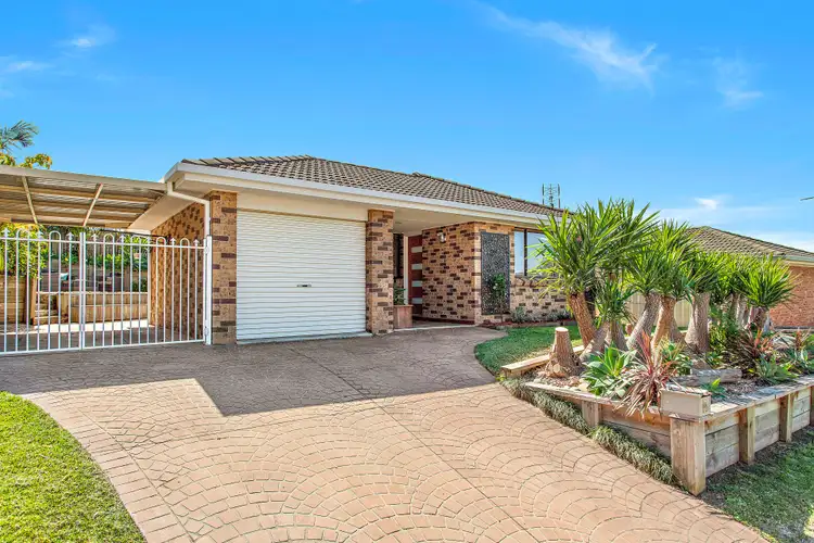 2/1 Murray Close, Albion Park NSW 2527