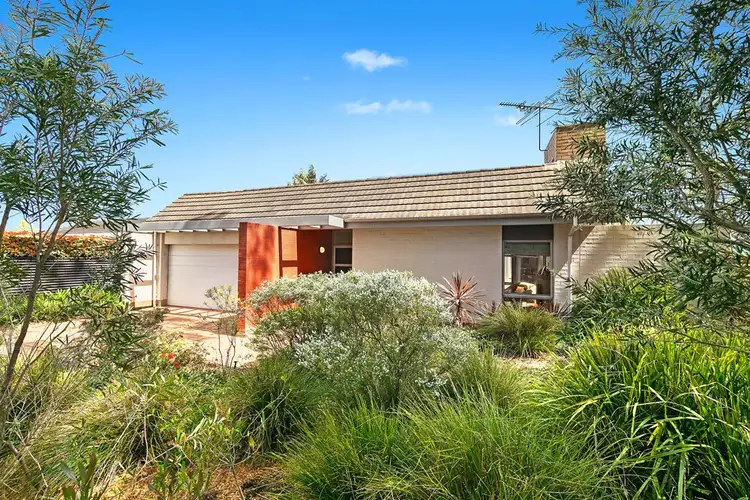 1 Leura Crescent, Turramurra NSW 2074