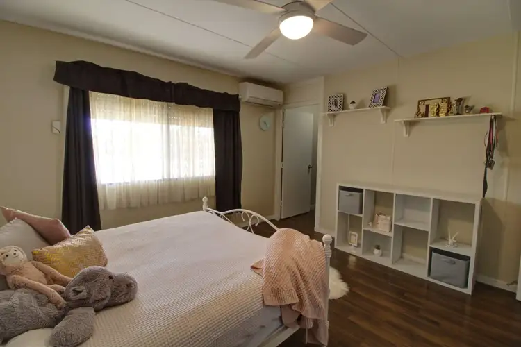 Sixth view of Homely house listing, 7 Hameister Avenue, Loxton SA 5333