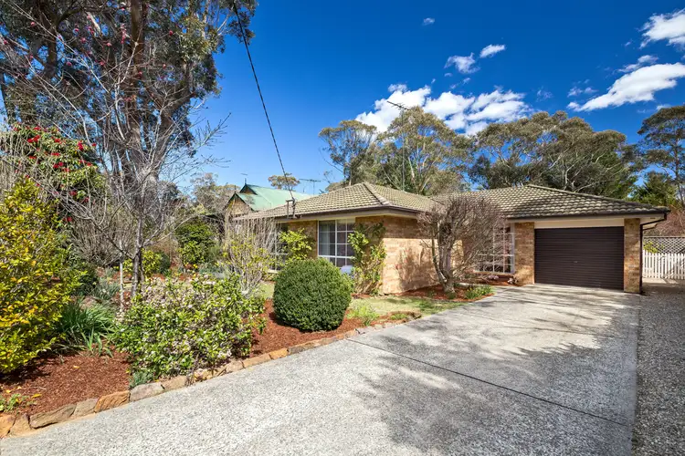 18 St Andrews Avenue, Blackheath NSW 2785