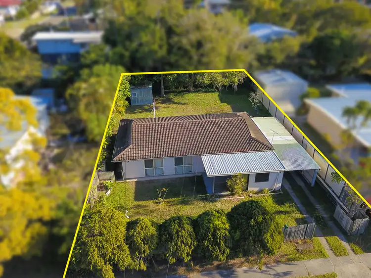 8 Ewinga Street, Kingston QLD 4114