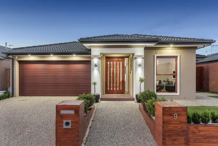 9 Bedgebury Street, Mickleham VIC 3064