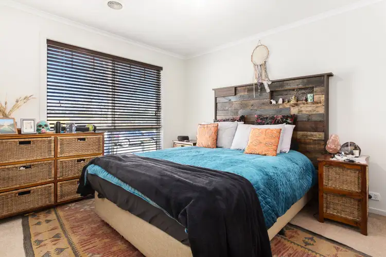 Fifth view of Homely house listing, 5 Rowan Walk, Drouin VIC 3818